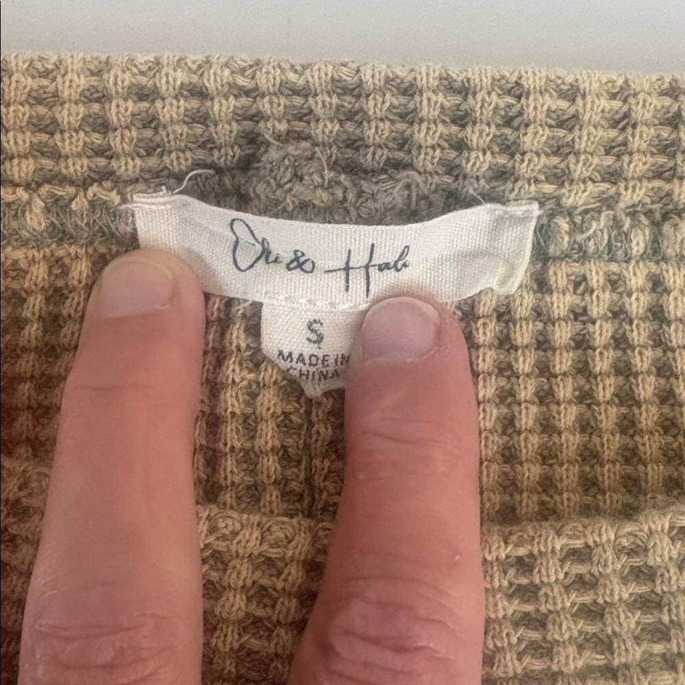 Oil & Hali tan thermal waffle weave long sleeve shirt stars and grommets hi lo - Picture 11 of 16